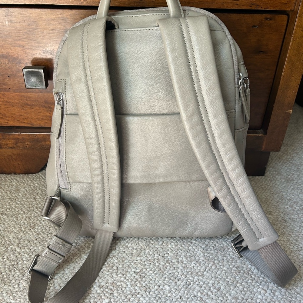 Tumi Gray Backpack Full Leather - image 5